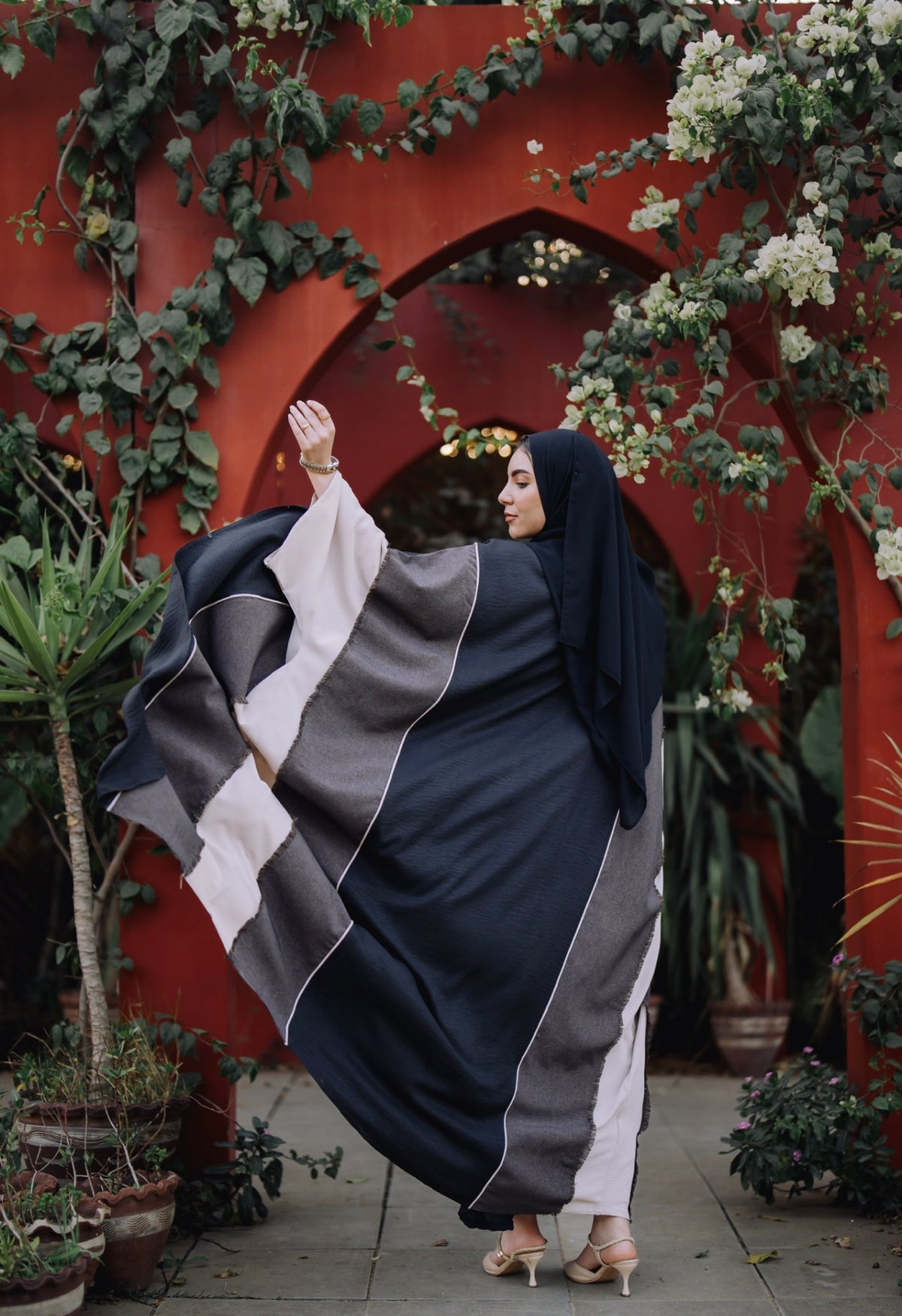 3 Colors Abaya