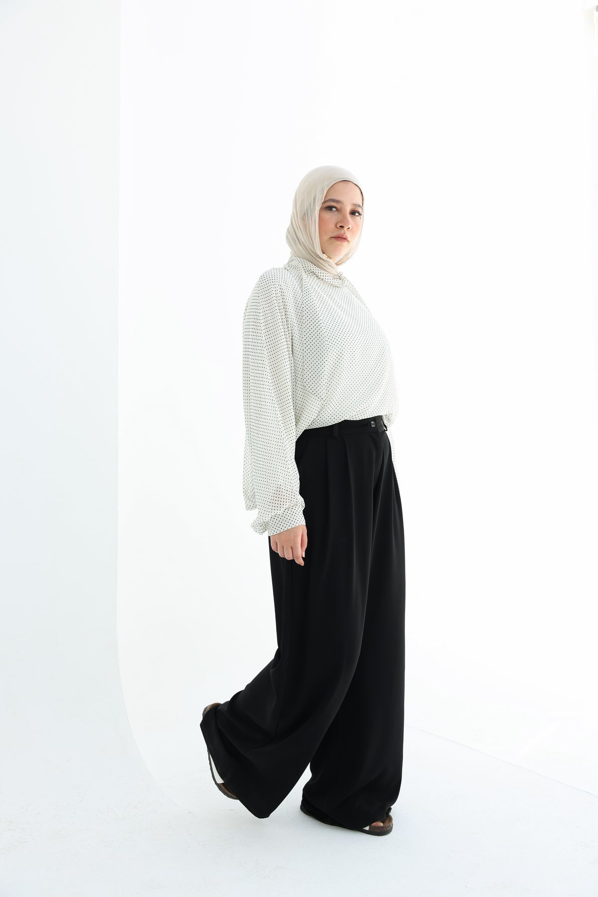 Wide - leg pants